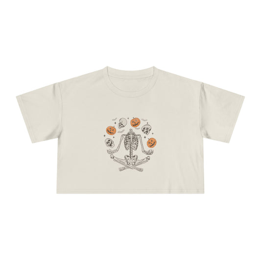 Halloween-Themed Women's Crop Tee, Spooky Season Top, Skeleton and Pumpkin Shirt, Casual Halloween Outfit, Fall Festive Apparel